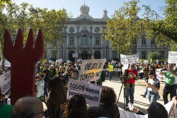 Escrache al Tribunal Supremo en Madrid