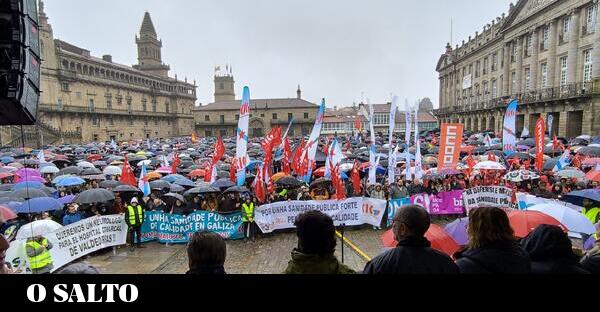 Miles de personas salen a la calle en Santiago contra la privatización ...