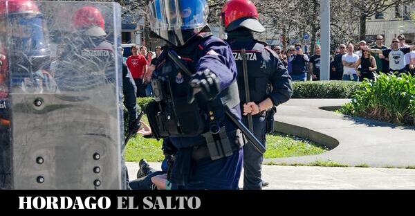 La fotógrafa de Hordago agredida por la policía durante la Huelga General denuncia a la Ertzaintza