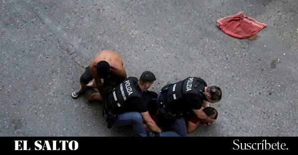 “¡Ayuda, basta!”: un hombre muere a manos de la policía italiana en la calle y a plena luz del día en Bolonia