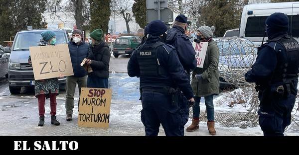 Migracja |  Polska potępia czterech działaczy za ratowanie ludzi na granicy białoruskiej