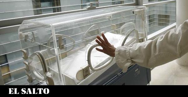 El Gobierno prohíbe la inscripción en el extranjero de bebés nacidos por gestación subrogada