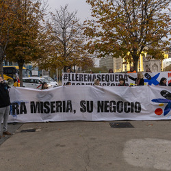 Acción Caixabank Desahucios Llerena Canica - 14